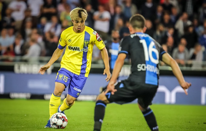 C&ocirc;ng Phượng bị 'bỏ rơi' trước khi về hội qu&acirc;n c&ugrave;ng ĐT Việt Nam