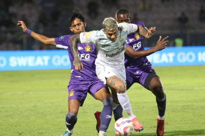 Nhận định, soi k&egrave;o Persib Bandung vs Semen Padang, 19h00 ng&agrave;y 01/11: Tiếp tục gieo sầu