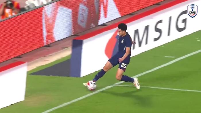 B&aacute;o Philippines tức giận v&igrave; trọng t&agrave;i c&ocirc;ng nhận b&agrave;n thắng tranh c&atilde;i của Th&aacute;i Lan