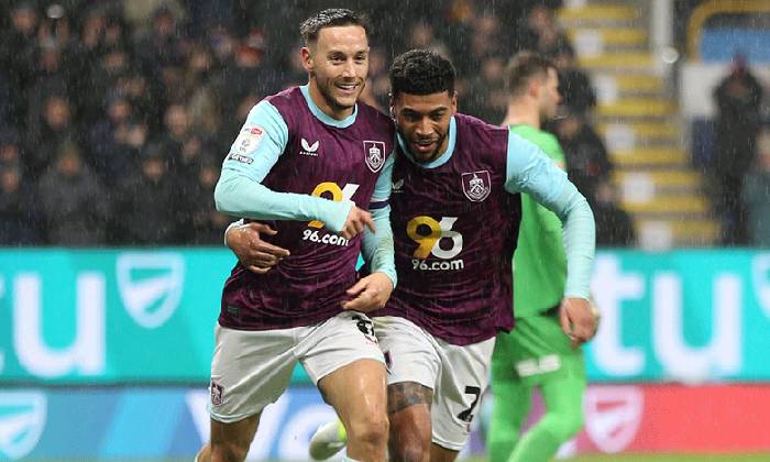 Nhận định, soi k&egrave;o Burnley vs Stoke City, 22h00 ng&agrave;y 1/1: Kh&oacute; thắng c&aacute;ch biệt