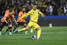 Ronaldo lập kỷ lục kh&ocirc;ng mong muốn khi đ&aacute; hỏng phạt đền