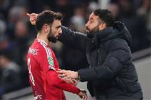 HLV Amorim l&ecirc;n tiếng về tương lai của Bruno Fernandes ở MU