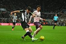 Soi k&egrave;o phạt g&oacute;c Newcastle vs Brentford, 1h45 ng&agrave;y 3/4