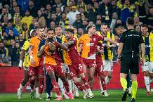 Soi k&egrave;o g&oacute;c Fenerbahce vs Galatasaray, 00h00 ng&agrave;y 2/12