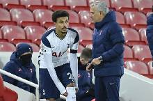 Dele Alli hậm hực Mourinho v&igrave; kh&ocirc;ng được ra đi