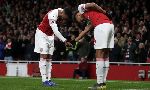 Arsenal 2-0 Newcastle: Ph&aacute;o thủ hất cẳng MU khỏi Top 4