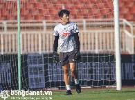 HLV Polking: 'T&ocirc;i sẽ c&acirc;n nhắc d&ugrave;ng B&ugrave;i Tiến Dũng hay Thanh Thắng ở v&ograve;ng 13 V.League'