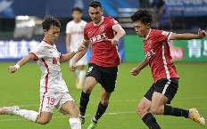 Soi k&egrave;o phạt g&oacute;c Shandong Taishan vs Wuhan Three Towns, 13h ng&agrave;y 4/1