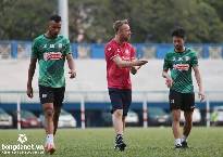 Lee Nguyễn ngỡ ng&agrave;ng trước &aacute;n phạt lạ của TP.HCM