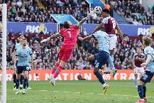 Soi k&egrave;o phạt g&oacute;c Aston Villa vs Brentford, 3h15 ng&agrave;y 5/12