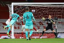 Kết quả b&oacute;ng đ&aacute; h&ocirc;m nay 4/4: Liverpool v&ugrave;i dập Arsenal, Bayern v&agrave; Inter tiến gần ng&ocirc;i vương