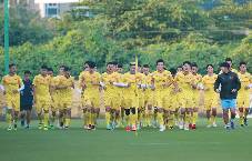 Tuyển Việt Nam hủy lịch tập Quy Nhơn v&igrave; dịch COVID-19