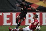 MU lập kỷ lục buồn tr&ecirc;n s&acirc;n kh&aacute;ch sau trận h&ograve;a AZ Alkmaar