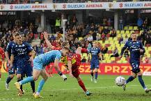 Nhận định, soi k&egrave;o Widzew lodz vs Korona Kielce, 01h30 ng&agrave;y 5/10: Bệ ph&oacute;ng s&acirc;n nh&agrave;