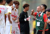 Thầy Gi&ocirc;m: 'Học viện NutiFood sẽ v&ocirc; địch U19 quốc gia năm nay'