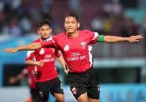 Anh Đức nổ s&uacute;ng vang trời trong ng&agrave;y trở lại ĐT Việt Nam