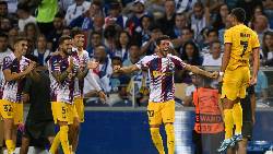 Ng&atilde; vật xuống v&igrave; đau, sao Barca khiến CĐV đứng ngồi kh&ocirc;ng y&ecirc;n