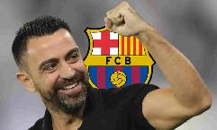 &lsquo;Ch&ocirc;n ch&acirc;n&rsquo; tại Qatar, Xavi Hernandez vẫn hướng về Barcelona