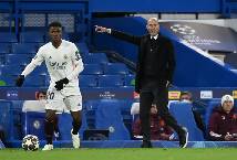 Zidane t&acirc;m phục khẩu phục nhận thua trước Chelsea