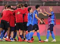 Đội h&igrave;nh ra s&acirc;n ch&iacute;nh thức Trung Quốc vs Nhật Bản, 22h ng&agrave;y 7/9