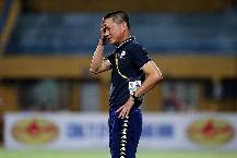 HLV Chu Đ&igrave;nh Nghi&ecirc;m: 'CLB H&agrave; Nội kh&oacute; đua v&ocirc; địch'