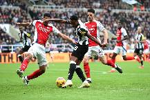 Si&ecirc;u m&aacute;y t&iacute;nh dự đo&aacute;n Arsenal vs Newcastle, 3h00 ng&agrave;y 8/1