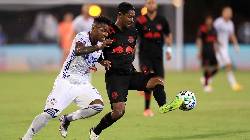 Sao gốc Việt b&agrave;y tỏ nguyện vọng kho&aacute;c &aacute;o ĐTQG, Th&aacute;i Lan run sợ