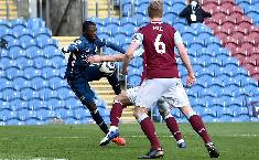 Ban tổ chức Ngoại hạng Anh 'n&oacute;i lời cay đắng' với Arsenal