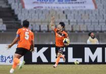 Nhận định, soi k&egrave;o Gyeongnam vs Hwaseong, 17h00 ng&agrave;y 7/6: K&eacute;o d&agrave;i mạch hưng phấn