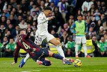 Si&ecirc;u m&aacute;y t&iacute;nh dự đo&aacute;n Valencia vs Real Madrid, 3h00 ng&agrave;y 9/2