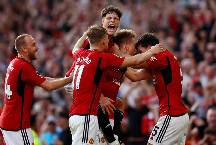 'M.U kh&ocirc;ng hề bỏ cuộc, n&ecirc;n lội ngược d&ograve;ng l&agrave; điều b&igrave;nh thường'