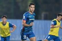 Trung vệ tuyển Việt Nam đặt mục ti&ecirc;u thắng Philippines