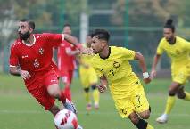 Kh&ocirc;ng thắng nổi Syria như Việt Nam, Malaysia c&ograve;n su&yacute;t thua thảm