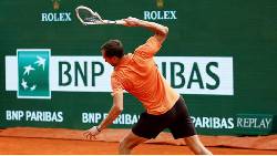 Medvedev đập n&aacute;t vợt khi thua trắng 0-6, 0-6 ở v&ograve;ng 2 Monte Carlo Masters