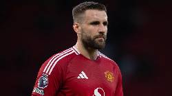 Luke Shaw tức giận v&igrave; bị HLV Amorim gạt khỏi nh&oacute;m &lsquo;thủ lĩnh&rsquo; MU
