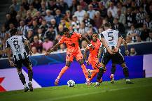 Nhận định, soi k&egrave;o Newcastle vs Barca, 03h00 ng&agrave;y 11/3: Lịch sử l&ecirc;n tiếng