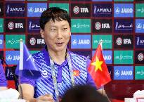 HLV Kim Sang Sik: &lsquo;Iraq rất mạnh nhưng tuyển Việt Nam sẽ chiến thắng&rsquo;