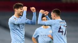 Man City sứt mẻ lực lượng trước trận gặp MU, Pep Guardiola t&igrave;m c&aacute;ch v&aacute; v&iacute;u