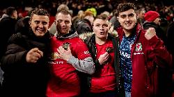 Fan Man United đứng đầu BXH 'đ&aacute;ng buồn' của Premier League
