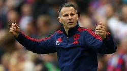 Ryan Giggs: 'C&aacute;c cầu thủ M.U kh&ocirc;ng thể im lặng cho qua được'