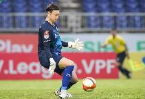 Văn L&acirc;m mắc sai lầm khiến B&igrave;nh Định trả gi&aacute;