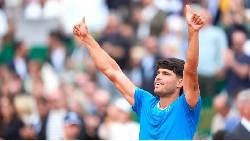 Alcaraz xin lỗi Bublik sau chiến thắng &lsquo;hủy diệt&rsquo; ở tứ kết Monte-Carlo Masters