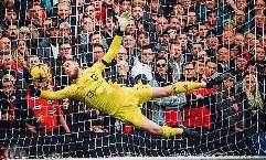 De Gea c&oacute; động th&aacute;i bất ngờ khiến fan M.U vui như 'trẩy hội'