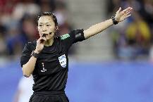 Yoshimi Yamashita trở th&agrave;nh trọng t&agrave;i nữ đầu ti&ecirc;n trong lịch sử AFC Asian Cup 