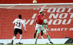 MU h&ograve;a AC Milan, Amad Diallo đi v&agrave;o lịch sử