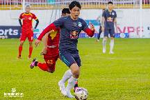 Trước trận HAGL vs B&igrave;nh Định: HLV Kiatisak sẵn s&agrave;ng loại bỏ C&ocirc;ng Phượng