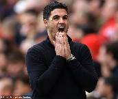 CĐV Arsenal k&ecirc;u gọi sa thải HLV Arteta