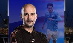Pep Guardiola khen MU, đ&aacute; xo&aacute;y Liverpool