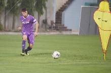 Sao trẻ H&agrave; Nội được thầy Park cho thử 'cảm gi&aacute;c lạ'