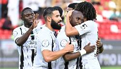 Nhận định, soi k&egrave;o Al Jazira vs Al Bataeh, 21h10 ng&agrave;y 13/5: Tho&aacute;t hiểm